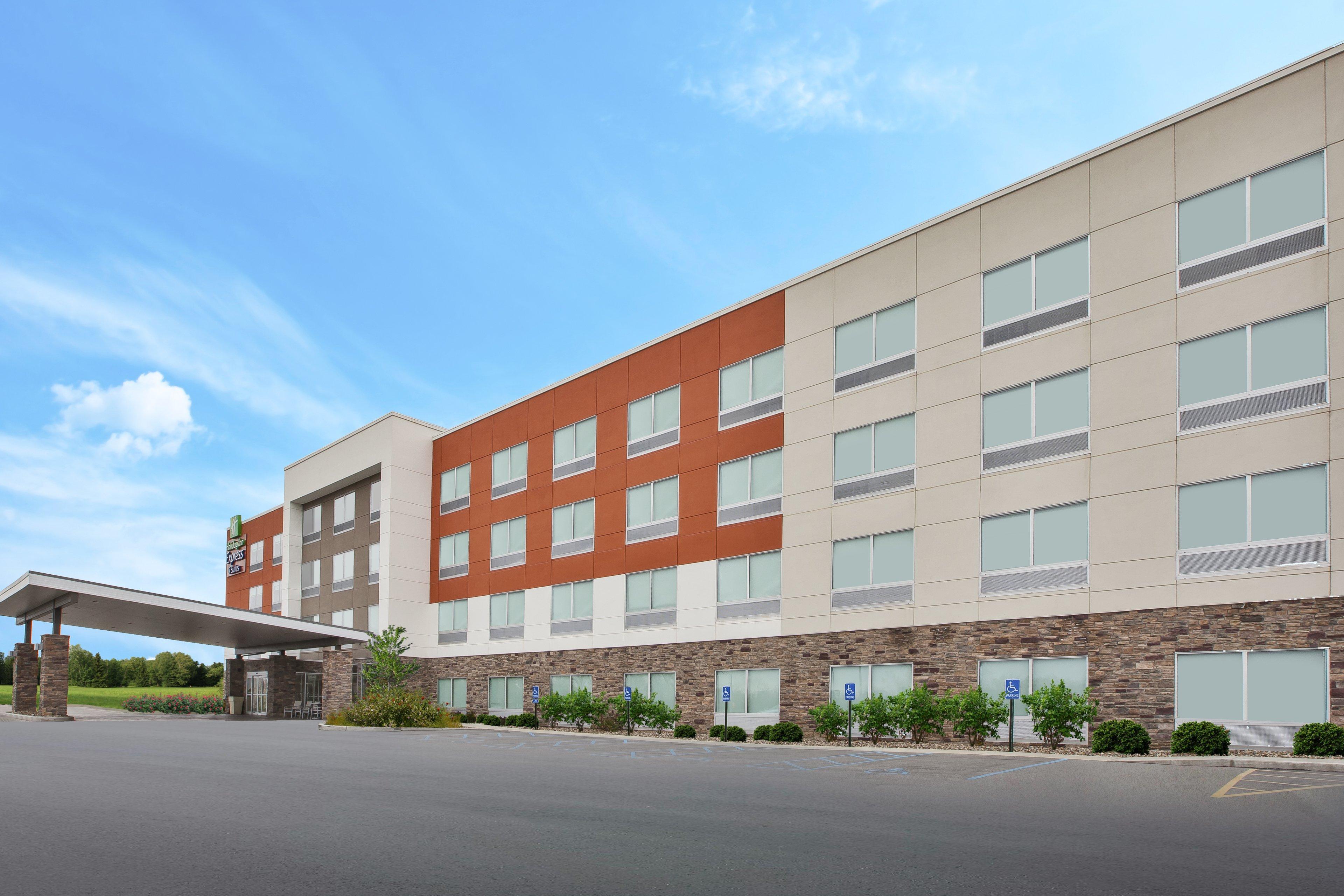 Holiday Inn Express & Suites - Parkersburg East By Ihg Exterior foto